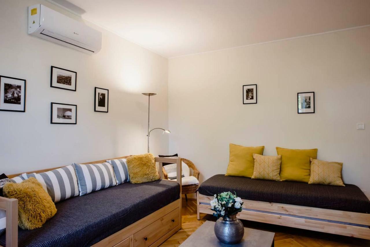 Viola Family Apartman Free Parking Pécs Exterior foto